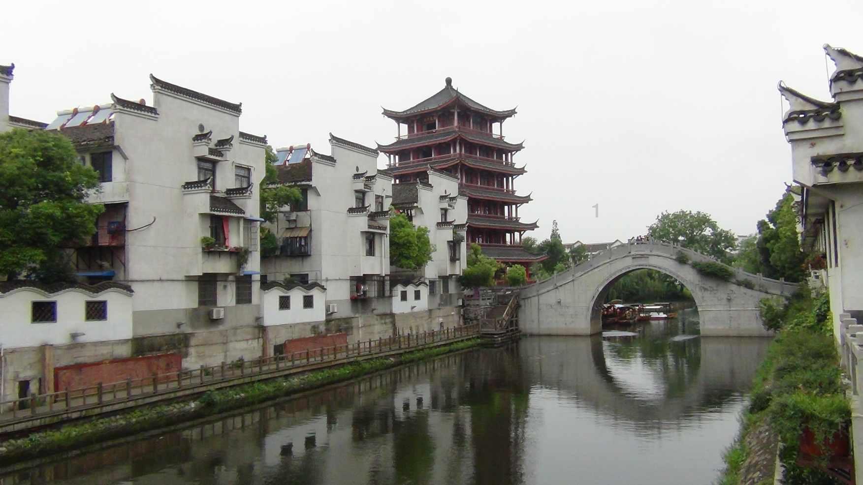 黄金AK闯迷宫